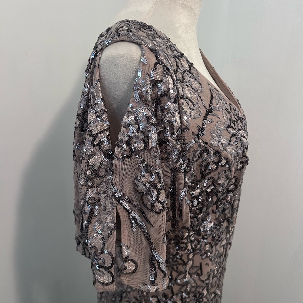 Alex Evenings V neck Sequin Dress - Picture 4 of 8